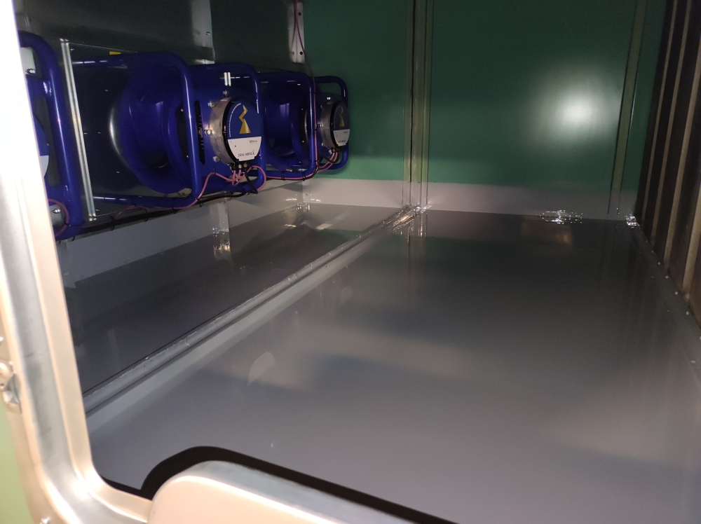 Reinigen en coaten luchtbehandelingskast